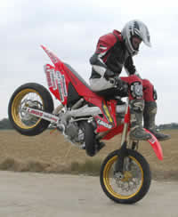 Supermoto Stoppie